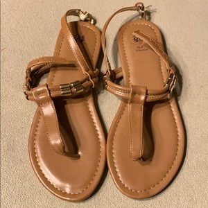 Tan sandals with gold accent, NWT and box, size 6